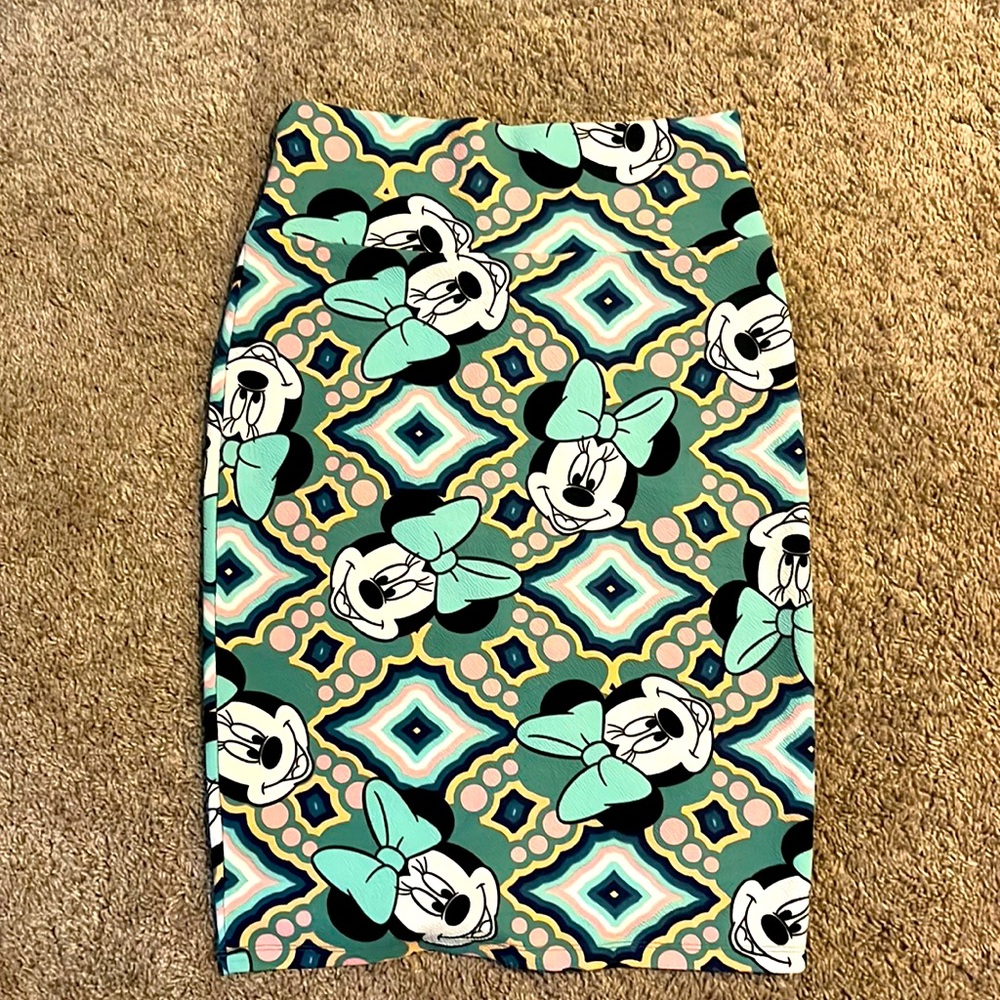 Lularoe skirt, beautiful print